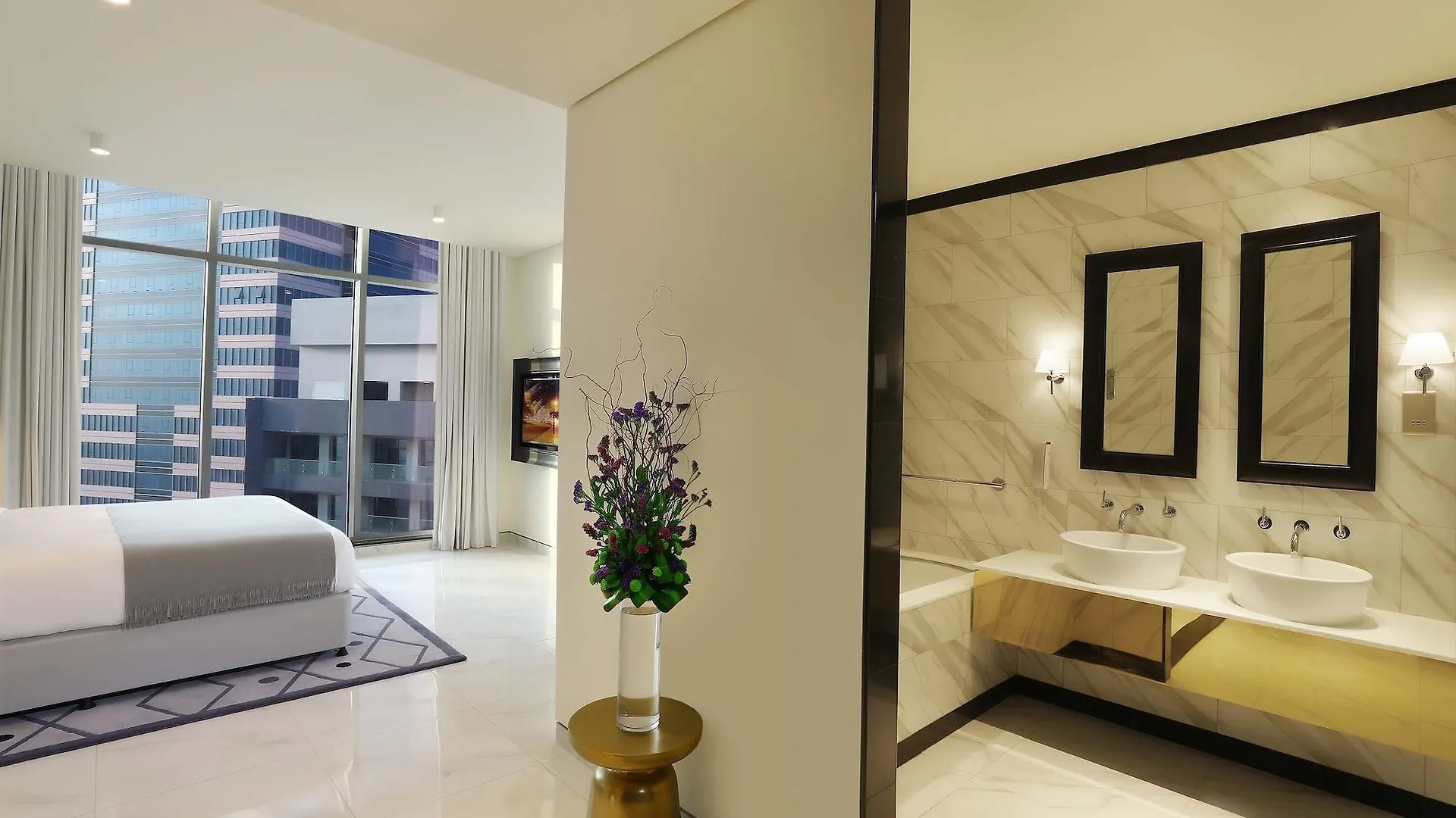 Millennium Atria Business Bay Apart otel Dubai