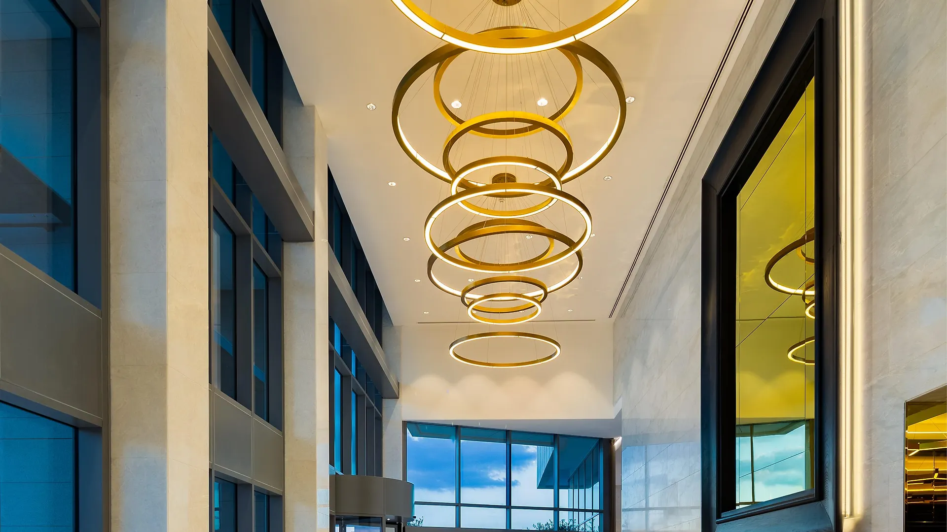 Millennium Atria Business Bay Apart otel Dubai 5*,  Birleşik Arap Emirlikleri