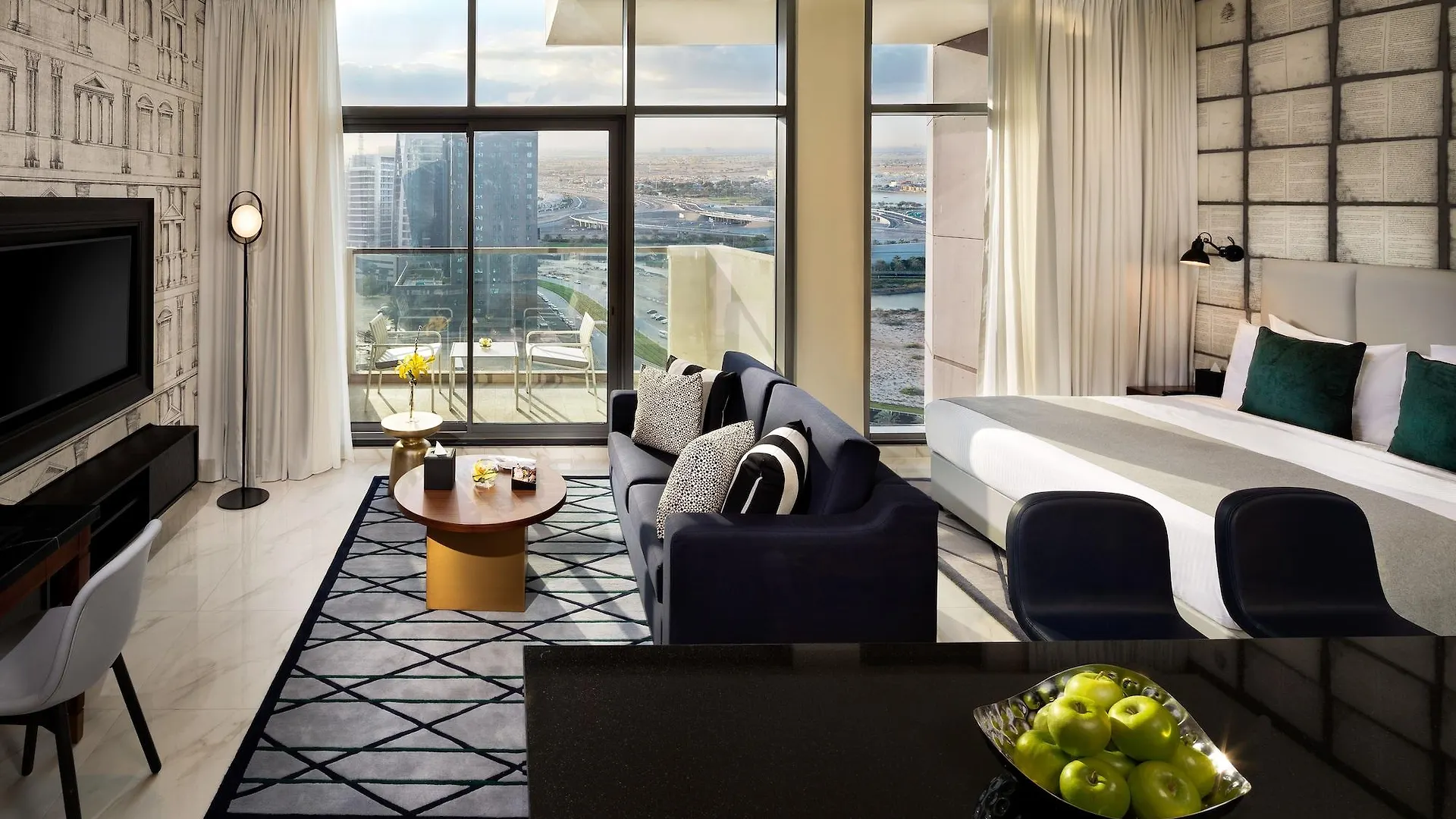 Millennium Atria Business Bay Aparthotel Dubai