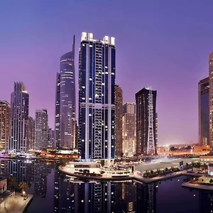 Moevenpick Jumeirah Lakes Towers ***** Dubaj